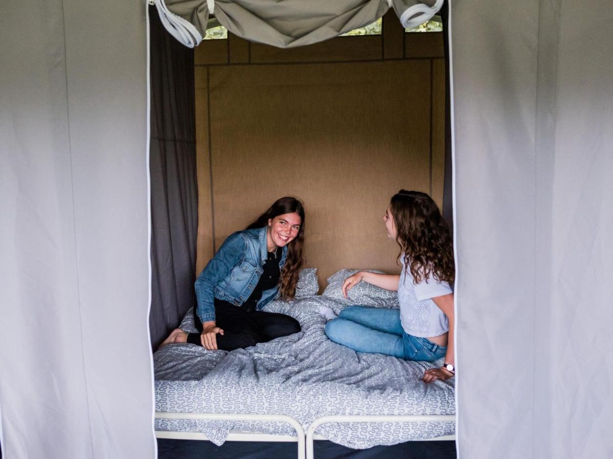 Nice Tent Lodge On A Campsite, Bordering The Forest, Luxembourg At 27 Km Medernach Extérieur photo